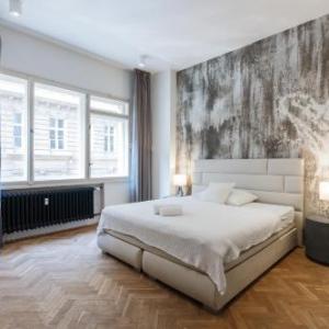 Sleek Apartment in New Town by Prague Days 