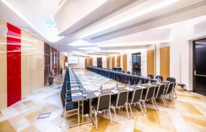 Grandium Hotel Prague - image 10