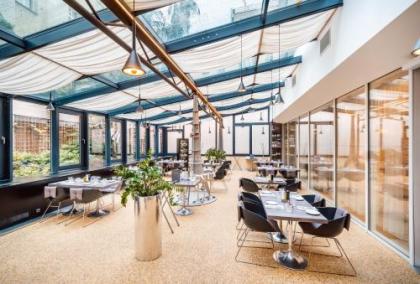 Grandium Hotel Prague - image 12