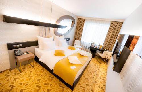 Grandium Hotel Prague - image 4