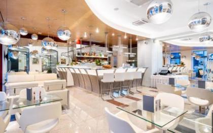 Grandium Hotel Prague - image 8