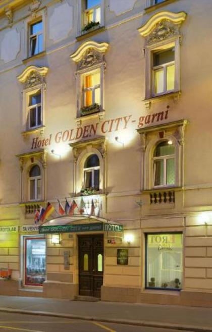 Hotel Golden City Garni - image 16