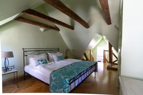 Hotel At the Black Star -Charming Romantic Suites and Apartments - image 3
