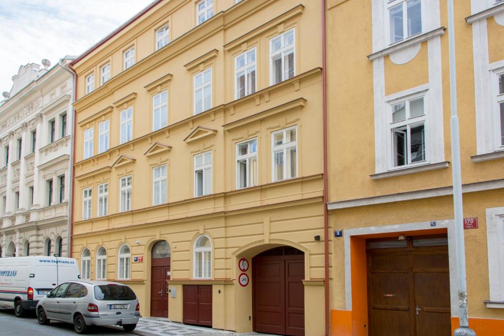 Limes Apartments - main image