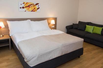 Limes Apartments - image 11