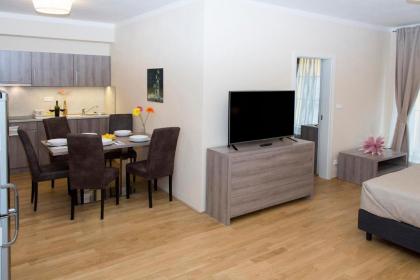 Limes Apartments - image 17