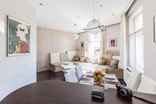 Stylish apartment at Žižkov - image 2
