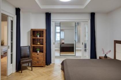 39 Dlouha Old Town Apartment - image 19