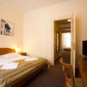 Anna Hotel