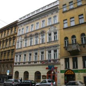 EA Hotel Tosca