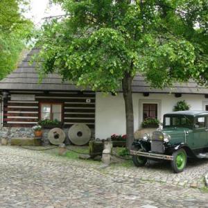 Romantik Hotel U Raka
