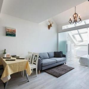 Kent Ridge Loft Sokolska Prague 