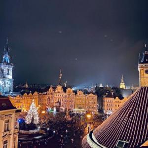The Old Town Square & Parizska Apartments