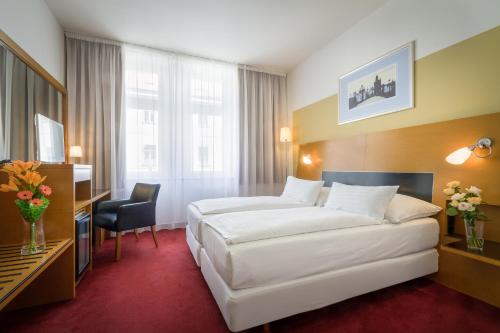 Theatrino Hotel - image 4