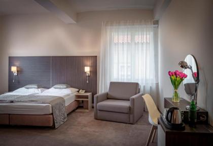 Hotel Kampa Garden - image 18
