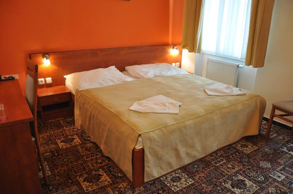 City Central De Luxe - main image