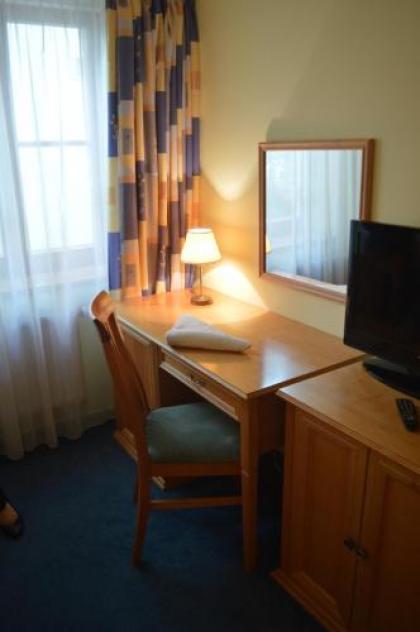 Hotel Claris - image 17