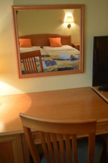 Hotel Claris - image 18