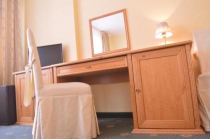 Hotel Claris - image 2