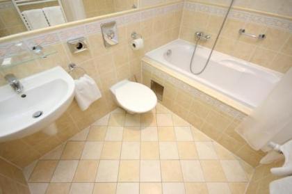 Hotel Claris - image 4