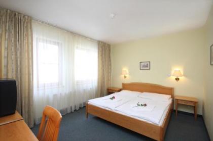 Hotel Claris - image 5