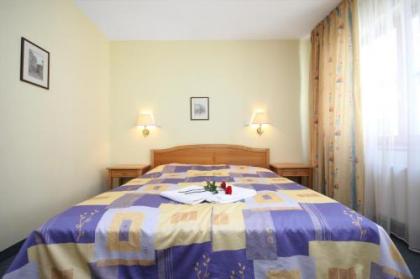 Hotel Claris - image 9
