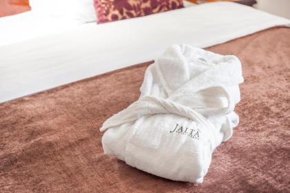 Jalta Boutique Hotel - image 14