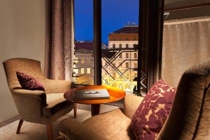 Jalta Boutique Hotel - image 4