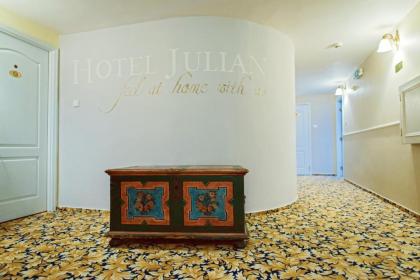 Hotel Julian - image 15