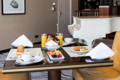 Corinthia Hotel Prague - image 9