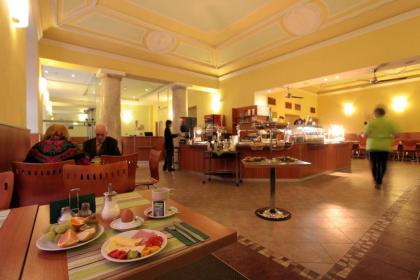 Atlantic Hotel - image 19