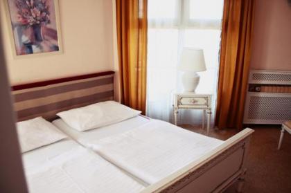 Hotel Monica - image 10
