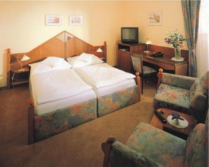 Hotel Monica - image 6