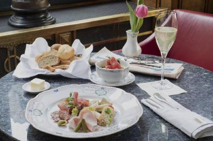 Hotel Paris Prague - image 7