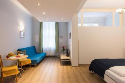 Duskova Apartments - image 2