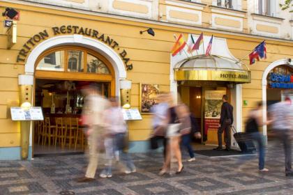 Adria Hotel Prague - image 10