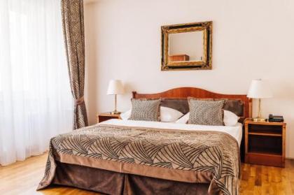 Belvedere - image 3