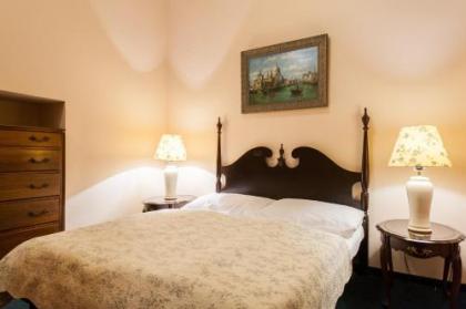 Bohemia Plaza Residence - image 13