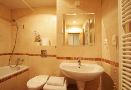 Old Town Apartments - image 11