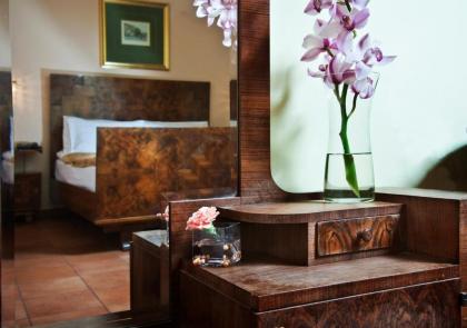 Hotel Caesar Prague - image 11