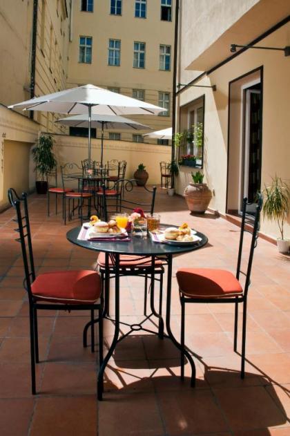 Hotel Caesar Prague - image 2