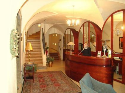 The Golden Wheel Boutique Hotel - image 11