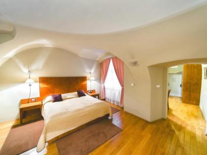 The Golden Wheel Boutique Hotel - image 20