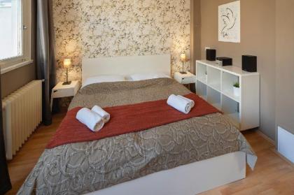 New Town - Apple Apartments - image 3