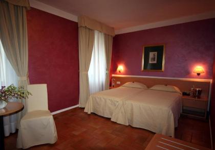 Hotel Roma Prague - image 13