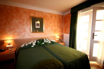 Hotel Roma Prague - image 9