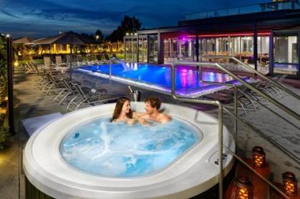 Hotel Aura Design & Garden Pool - image 1