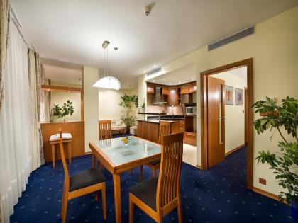 Ramada Prague City Centre - image 6