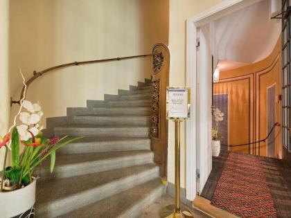 EA Hotel Rokoko - image 8