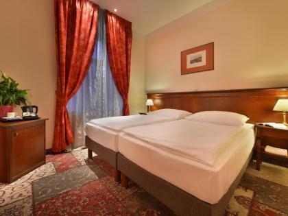 EA Hotel Jeleni Dvur Prague Castle - image 13